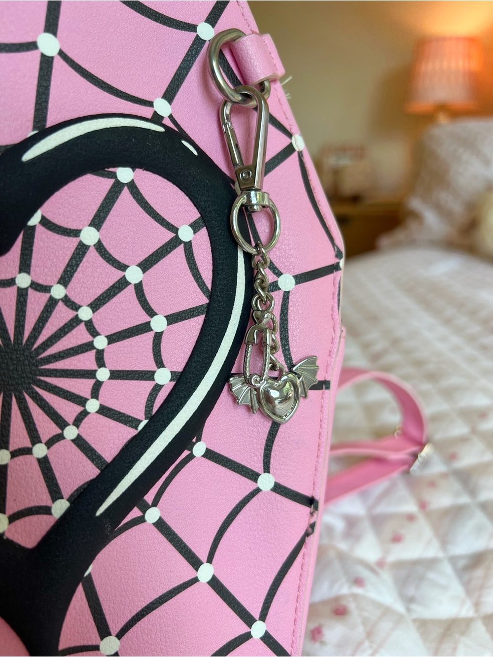 Monster High Draculaura Pink Coffin Mini Backpack Hot Topic Cosplay Bag Purse - Picture 9 of 9